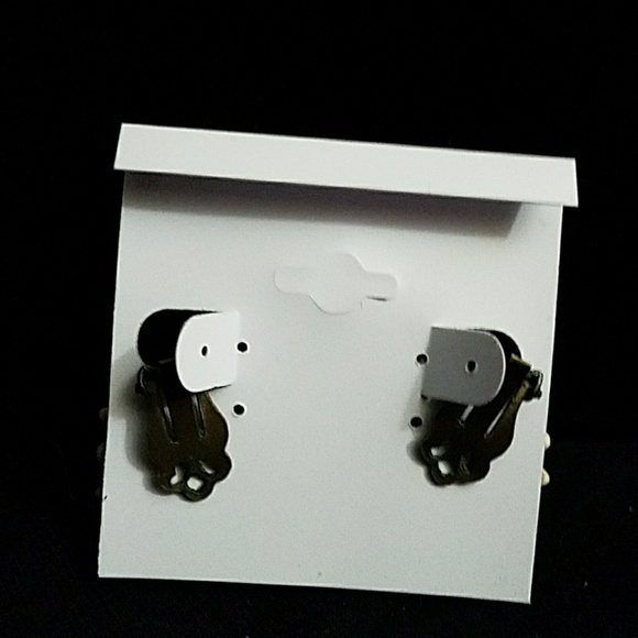 Sunflower Earrings - Picture 2 of 2